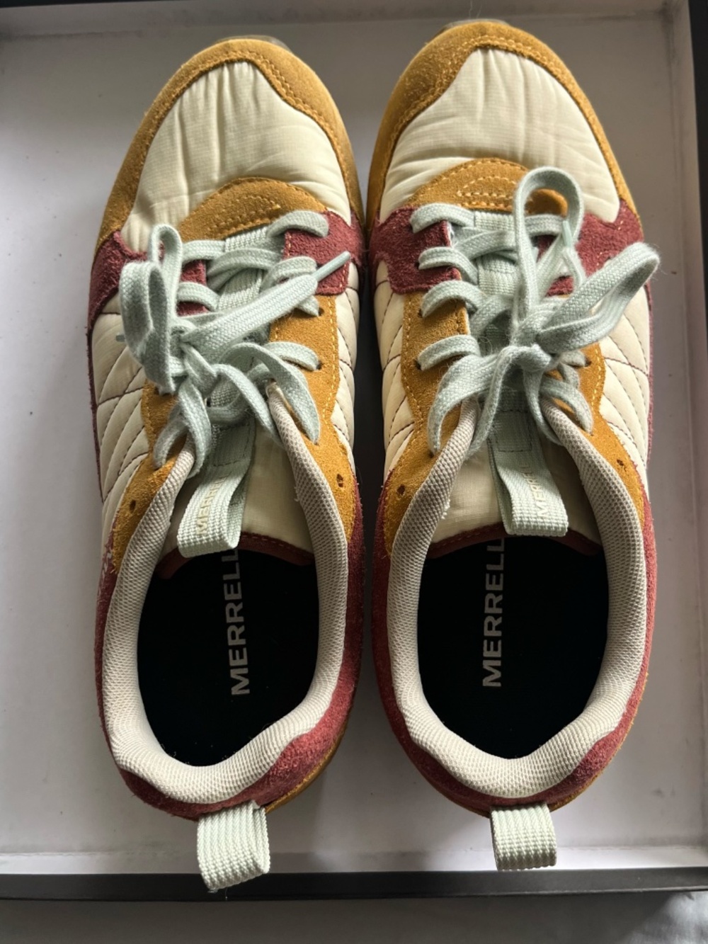 Merrell Alpine Sneaker Women 8.5 Gold Sable Trail Hiking Running Athletic J62530